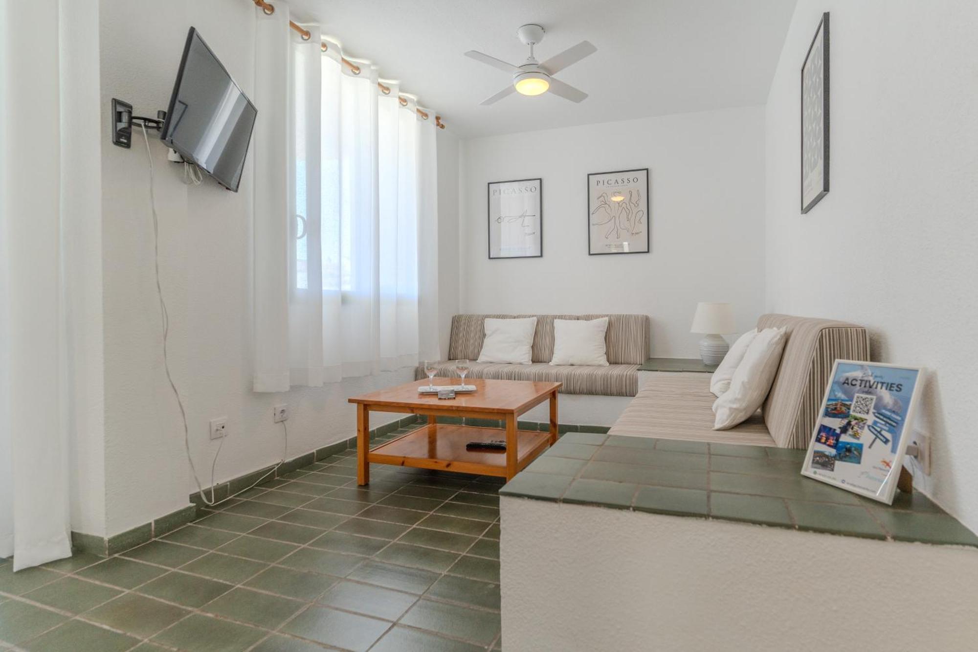 Go2Tenerife Apart Sira Family, Pool & Beach Playa de las Americas  Exterior photo